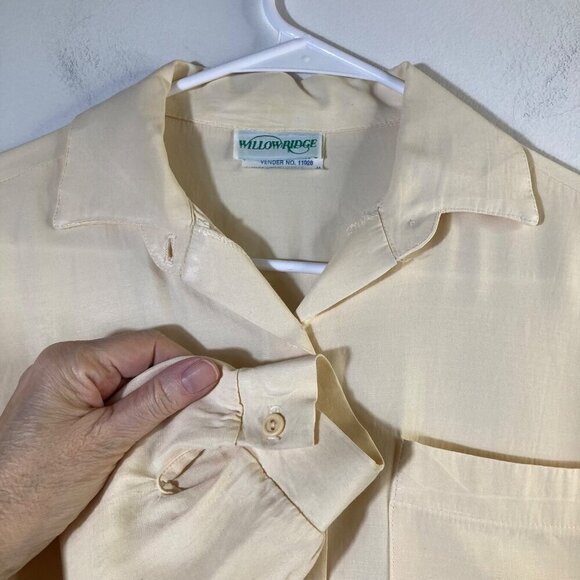 Womens Vintage Willowridge Button Shirt Cream M Acetate Rayon Made in USA - Picture 3 of 9